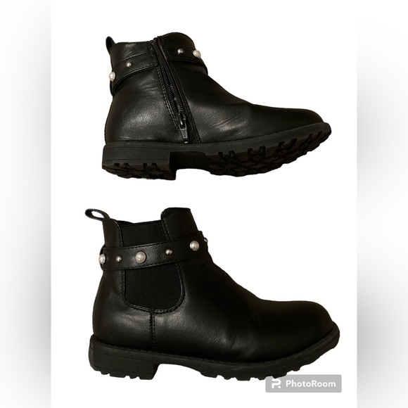 Children’s Place Black Moto Booties. EUC. Size 2. - Picture 6 of 7